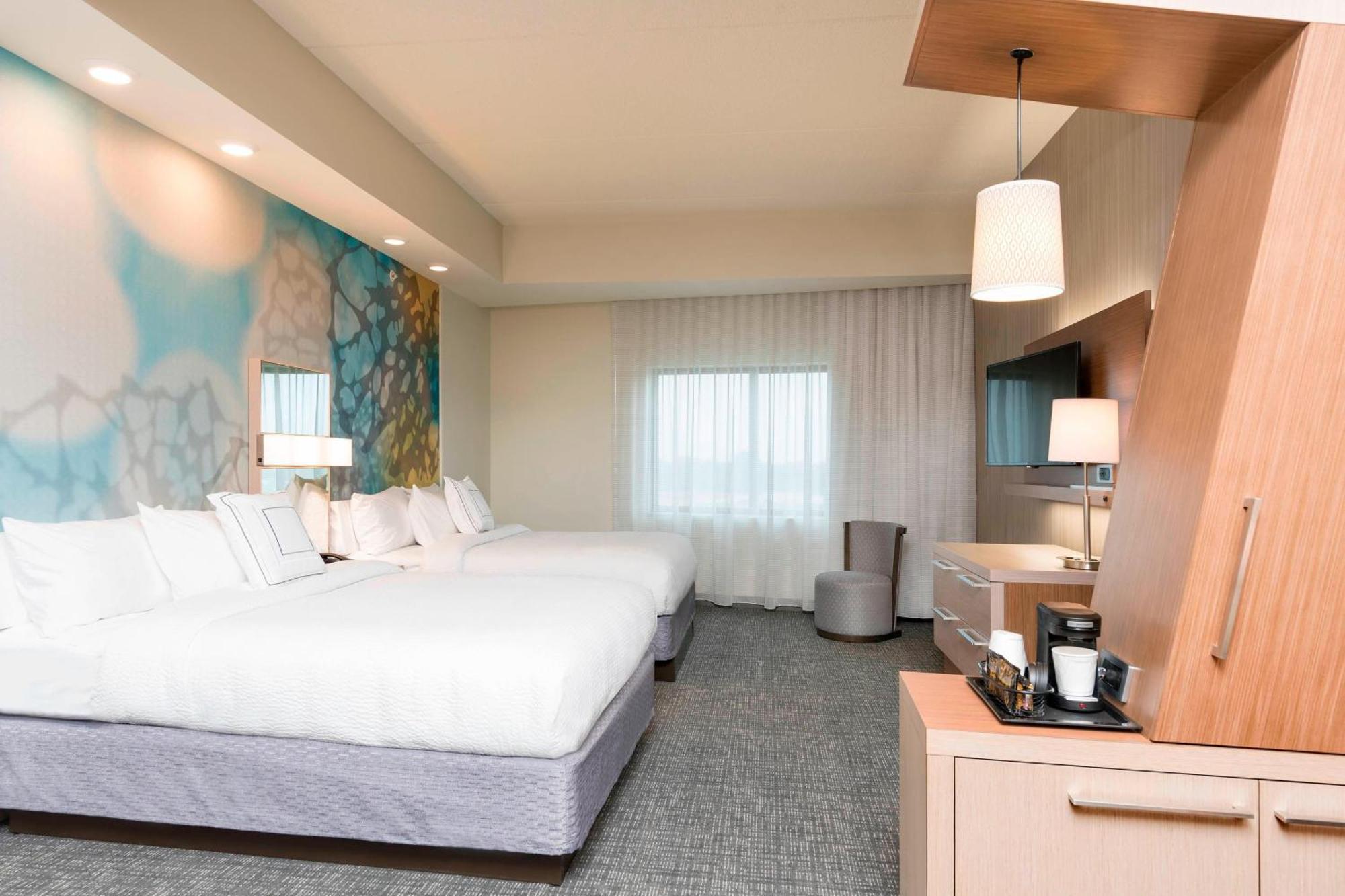 Courtyard By Marriott Mt. Pleasant At Central Michigan University Mount Pleasant Exteriör bild