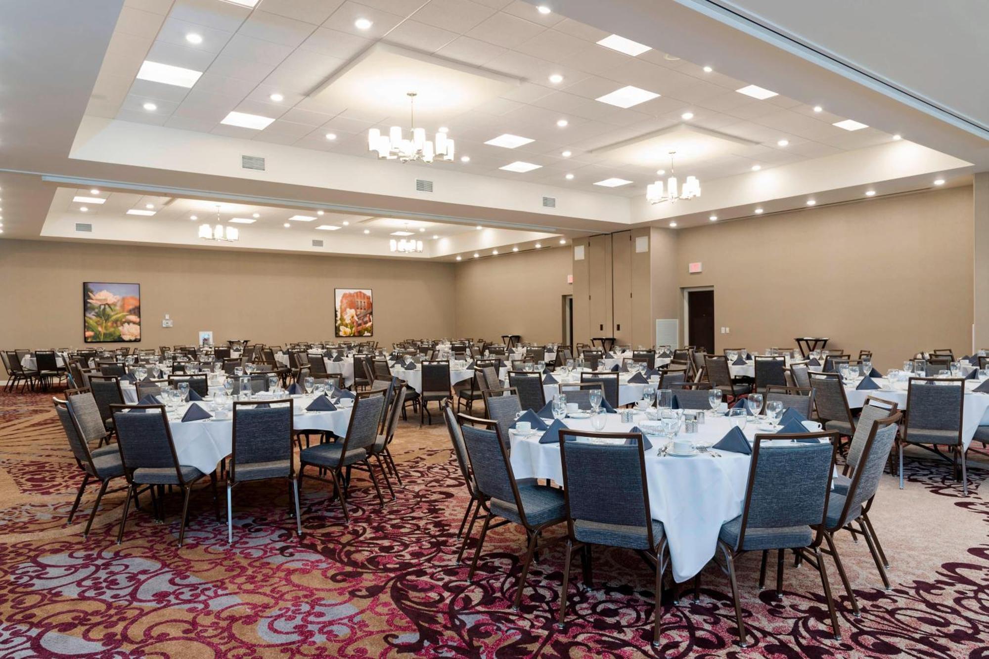 Courtyard By Marriott Mt. Pleasant At Central Michigan University Mount Pleasant Exteriör bild