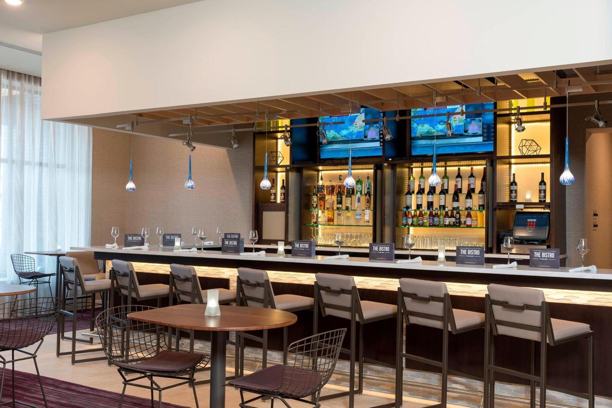 Courtyard By Marriott Mt. Pleasant At Central Michigan University Mount Pleasant Exteriör bild